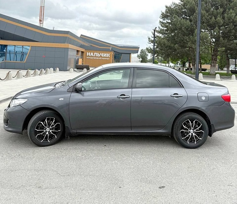 Toyota Corolla E150 Темно серая